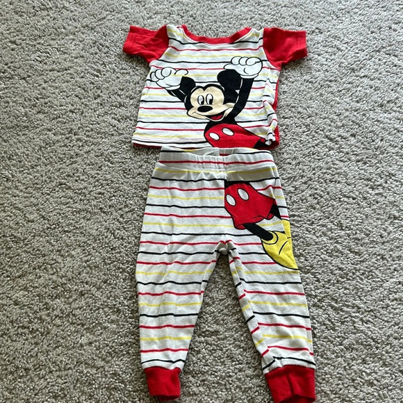 Mickey jammies - Picture 1 of 2